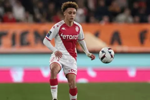 موناكو يوافق على انتقال إلياس بن صغير إلى باير ليفركوزن